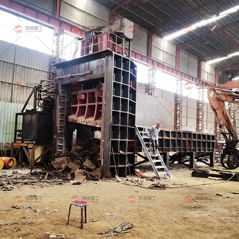 آلة القص العملاقة الهيدروليكية