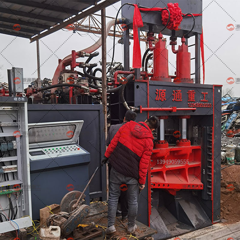 مقص جسري متعدد السكاكين