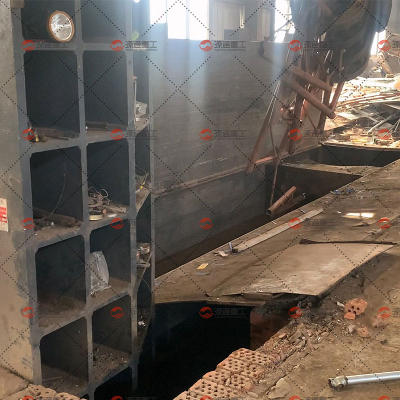 موقع إنتاج آلة قص الفولاذ الهيدروليكية