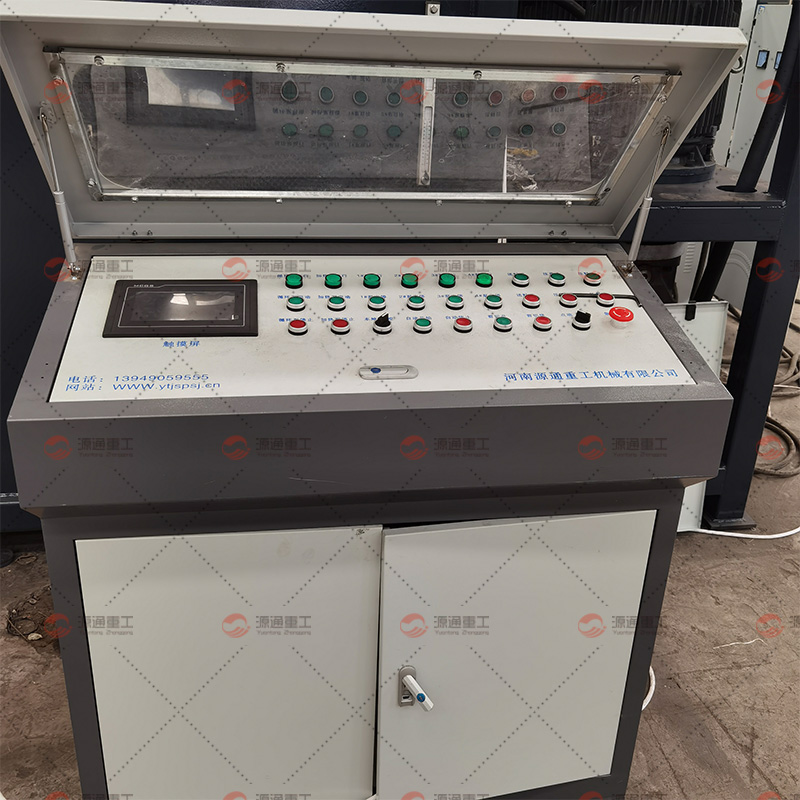 مقص جسري متعدد السكاكين