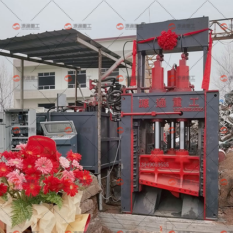 مقص جسري متعدد السكاكين